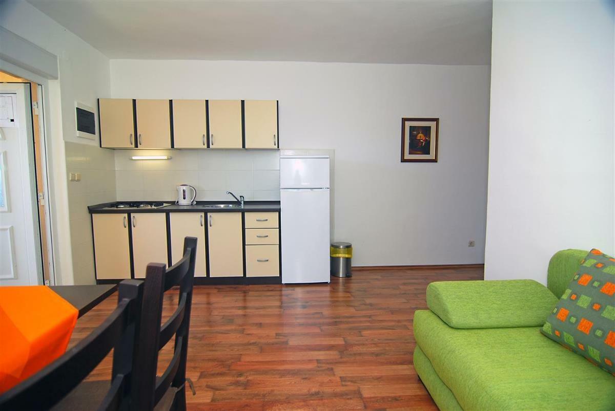 Apartman Luca Apartment Zecevo Luaran gambar